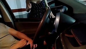 A YOUNG GIRL SEES ME TOUCHING MY COCK IN THE SHOPPING CENTER PARKING AND I PAY HER TO SUCK IT. www.pequeydemonio.com